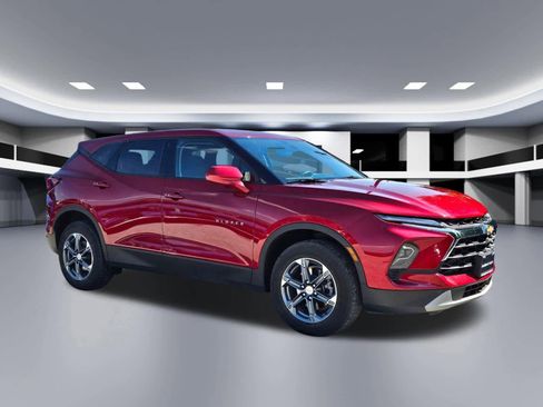 Used 2025 Chevrolet Blazer LT image 7