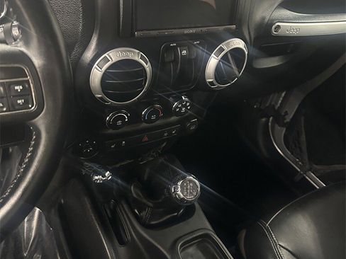 Used 2013 Jeep Wrangler Sahara w/ Dual Top Group image 15