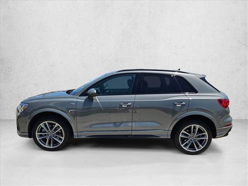 Used 2023 Audi Q3 2.0T Premium w/ Black Optic Sport Package AWD/4WD image 8
