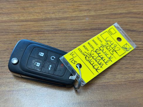 Used 2013 Buick Regal Premium image 53