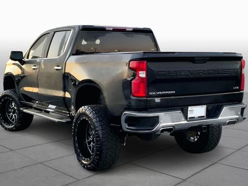 Used 2022 Chevrolet Silverado 1500 LTZ AWD/4WD image 12