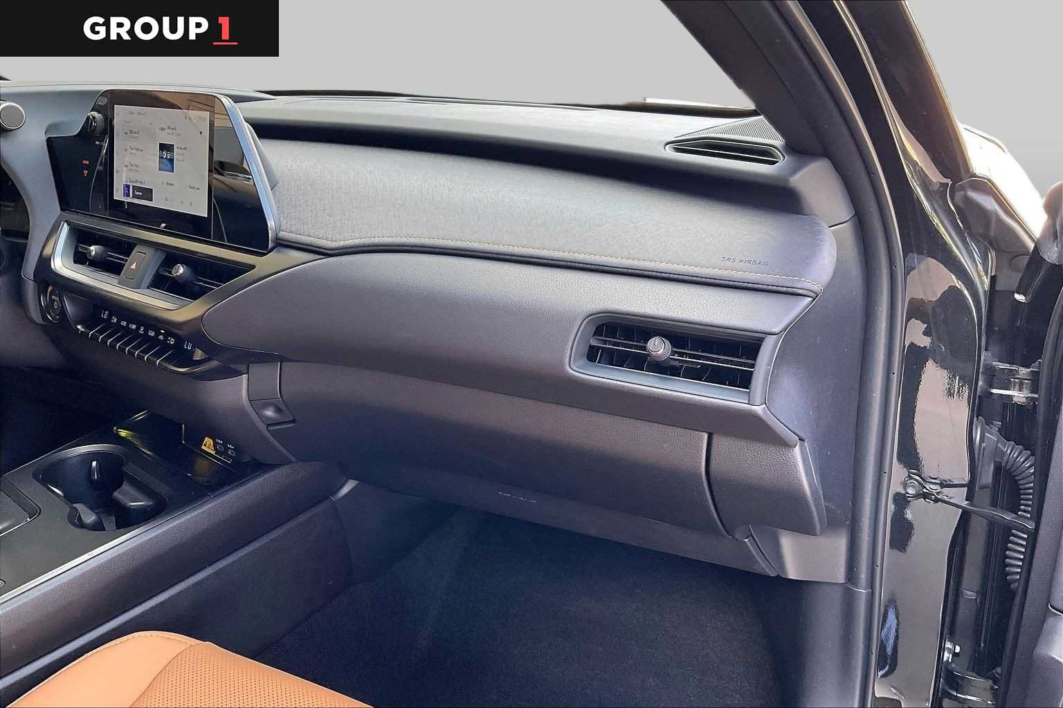 Used 2026 Lexus UX 300h FWD w/ Cold Area Package image 16