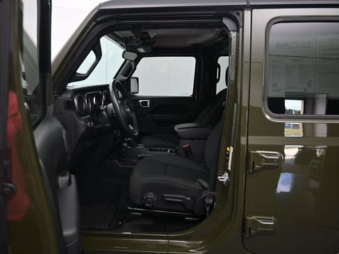 Used 2022 Jeep Wrangler Unlimited Sport AWD/4WD image 20