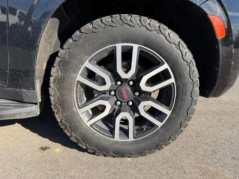 Used 2021 GMC Yukon AT4 w/ Rear Media and Nav Package image 5