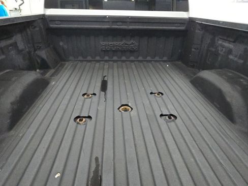 Used 2022 Chevrolet Silverado 2500 High Country w/ Z71 Off-Road Package image 8