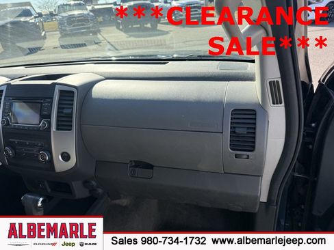 Used 2015 Nissan Xterra S image 29