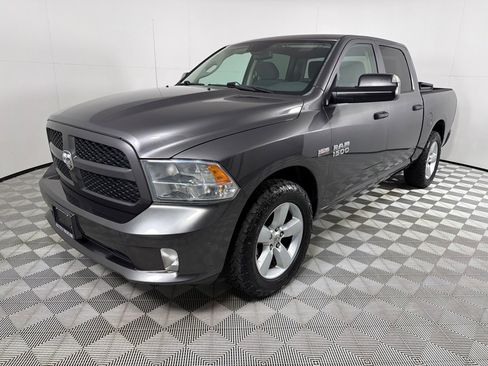 Used 2015 RAM 1500 Express RWD image 6
