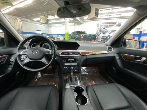 Used 2014 Mercedes-Benz C 300 4MATIC Sedan image 28
