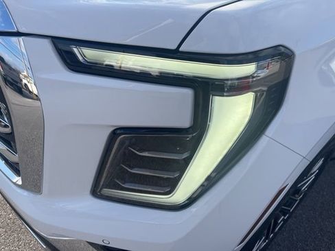 New 2026 GMC Yukon XL Elevation image 7