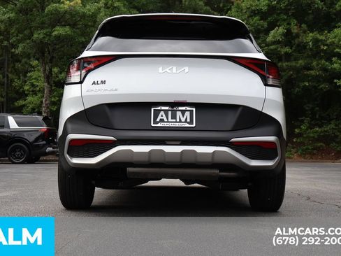Used 2025 Kia Sportage LX FWD image 7