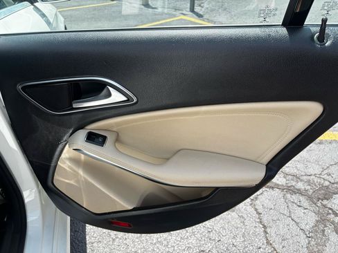Used 2018 Mercedes-Benz CLA 250 image 22