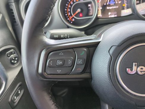 Used 2021 Jeep Gladiator Sport AWD/4WD image 22