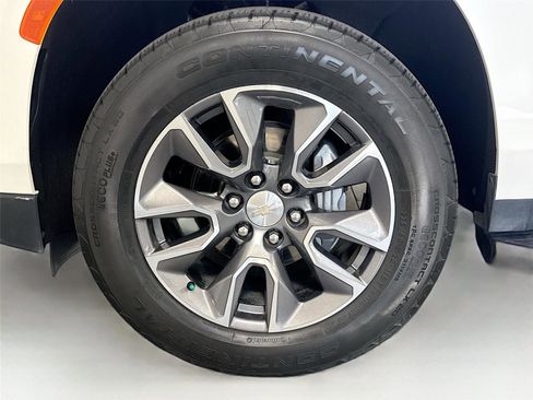 Used 2022 Chevrolet Tahoe LT w/ Luxury Package image 28