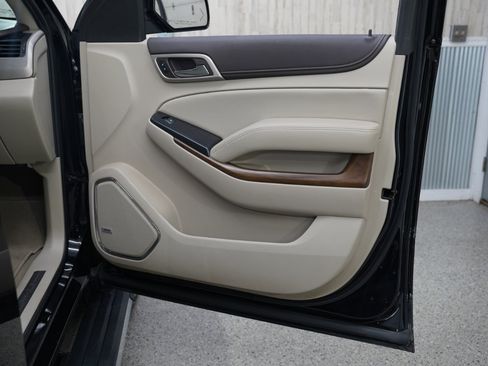 Used 2019 GMC Yukon XL Denali w/ Denali Ultimate Package image 26