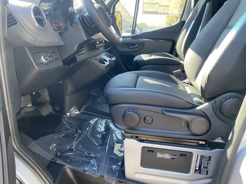 New 2025 Mercedes-Benz Sprinter 2500 image 23