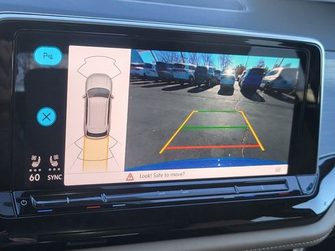 New 2025 Volkswagen Atlas Cross Sport SE image 28