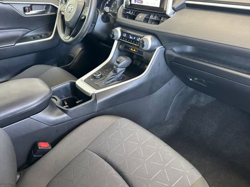 Used 2023 Toyota RAV4 XLE AWD/4WD image 16
