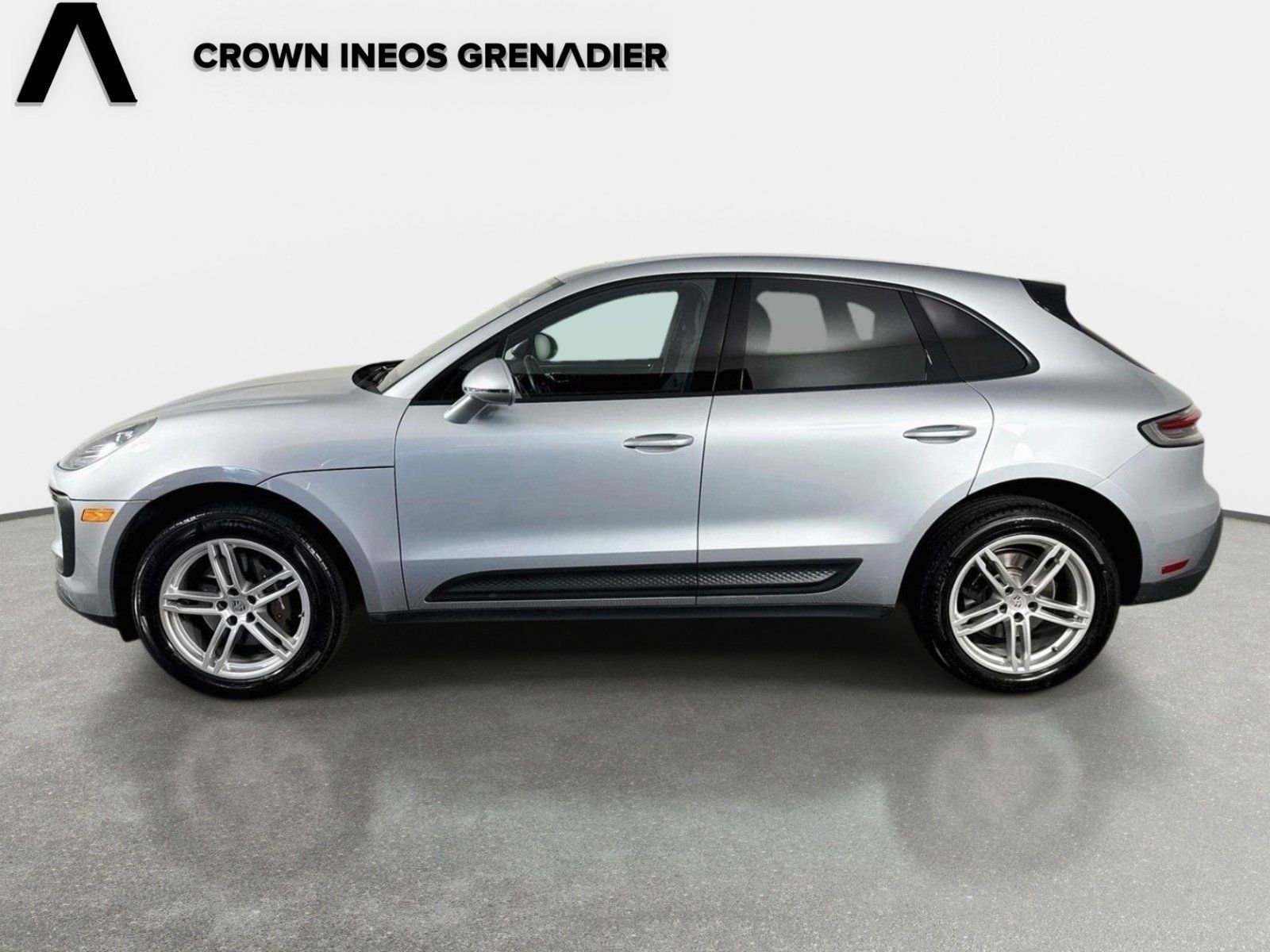 Used 2023 Porsche Macan AWD/4WD image 8