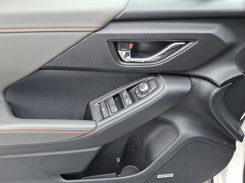 New 2025 Subaru Crosstrek 2.5i Limited image 8