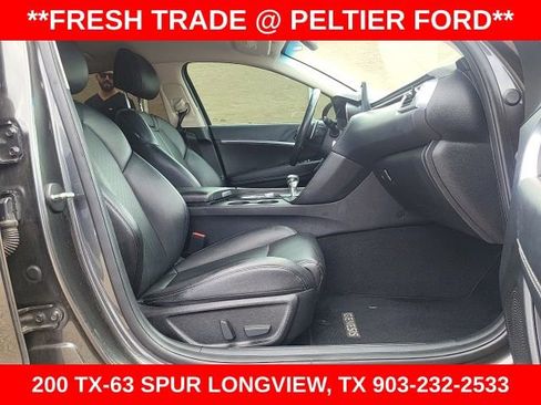 Used 2022 Genesis G70 2.0T image 40