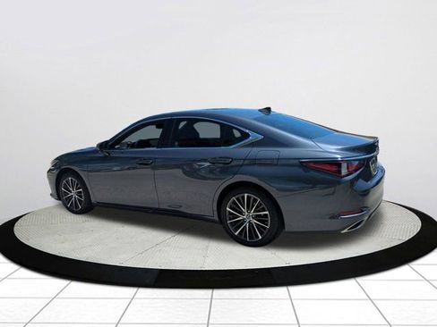 Used 2025 Lexus ES 350 w/ Premium Package FWD image 5