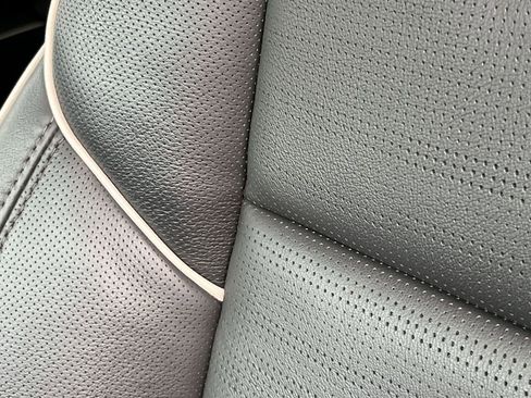 Used 2023 Cadillac Escalade ESV Premium Luxury w/ LPO, Radiant Package image 38