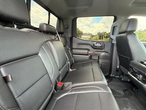 Used 2019 GMC Sierra 1500 SLT w/ SLT Premium Plus Package AWD/4WD image 17