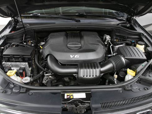 Used 2015 Jeep Grand Cherokee Overland w/ Advanced Technology Group AWD/4WD image 32