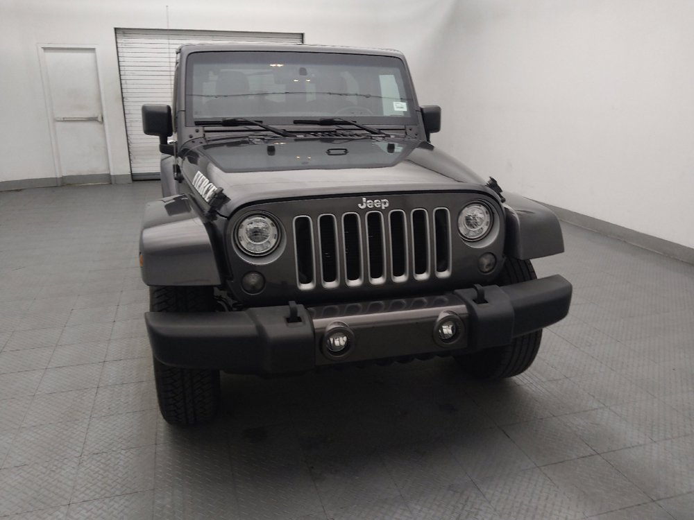 Used 2018 Jeep Wrangler Sahara w/ Connectivity Group AWD/4WD image 14