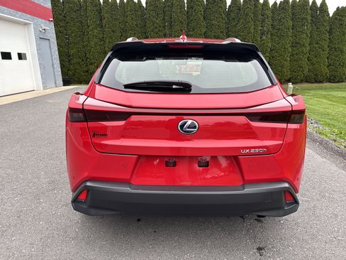 Used 2020 Lexus UX 250h w/ Premium Package AWD/4WD image 4