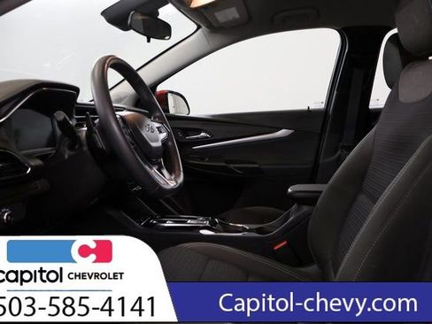 Used 2023 Chevrolet Bolt EUV LT w/ Driver Confidence Package image 13