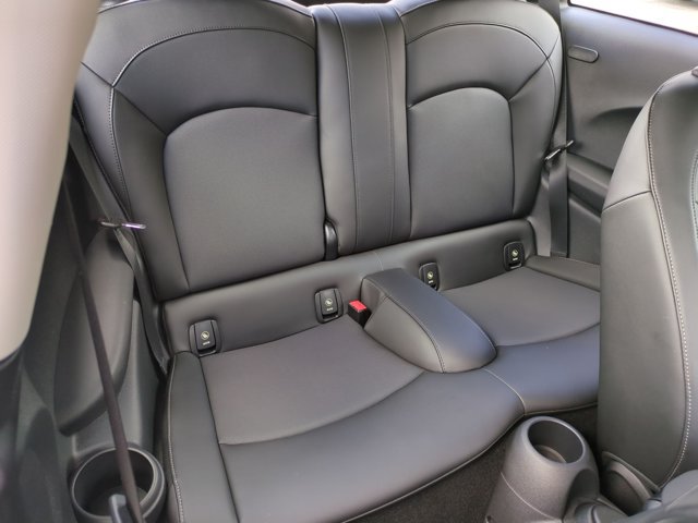 Used 2020 MINI Cooper 2-Door Hardtop FWD image 18