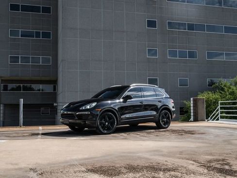 Used 2012 Porsche Cayenne image 19