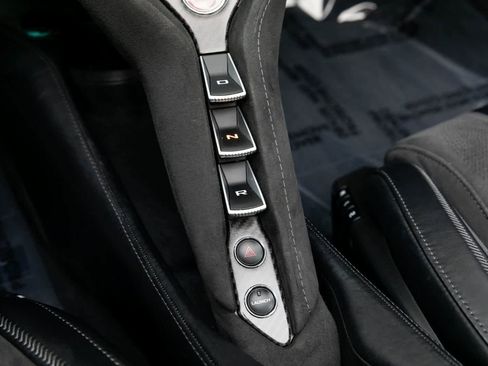 Used 2023 McLaren 720S Spider image 16