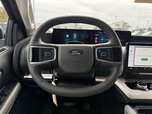 New 2026 Ford Expedition Active RWD image 14