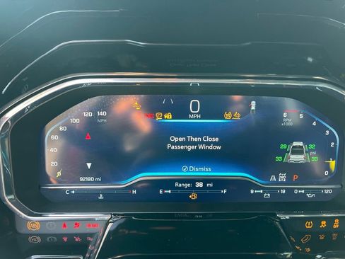 Used 2023 Chevrolet Silverado 1500 LTZ image 9