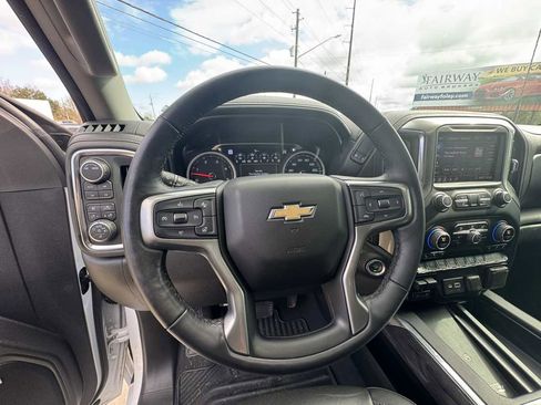Used 2020 Chevrolet Silverado 2500 LTZ w/ LTZ Premium Package image 16