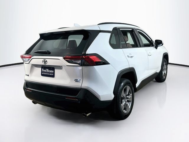Used 2023 Toyota RAV4 XLE AWD/4WD image 11