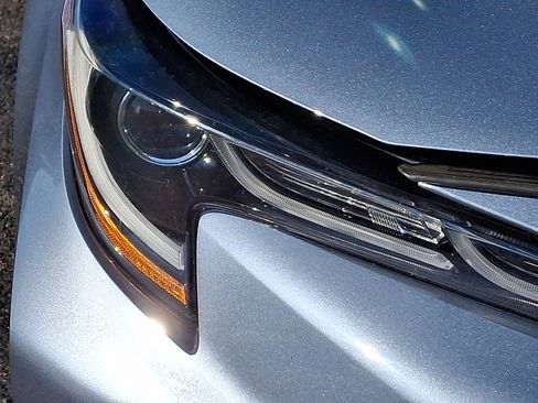 Used 2020 Toyota Corolla SE image 27