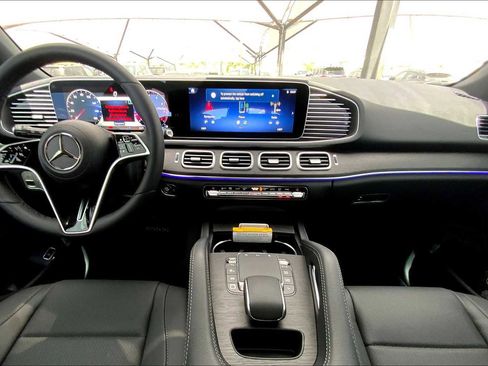 New 2025 Mercedes-Benz GLE 450 GLE 450 image 8