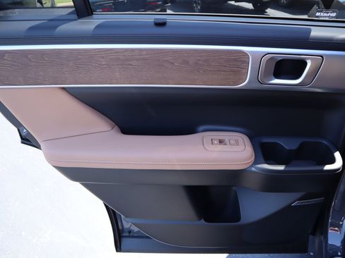 New 2026 Hyundai Santa Fe Calligraphy FWD image 17