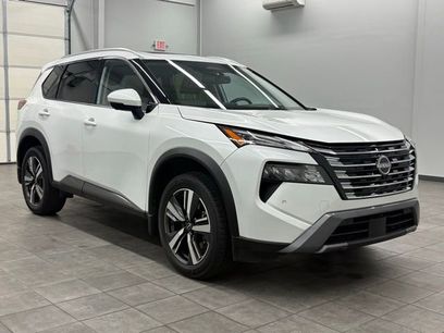 Used 2025 Nissan Rogue SL w/ Tech Package