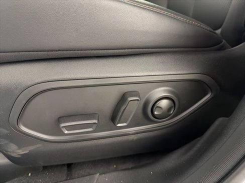 New 2026 Jeep Cherokee Limited image 17