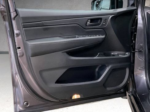 Used 2025 Honda Odyssey EX-L image 21