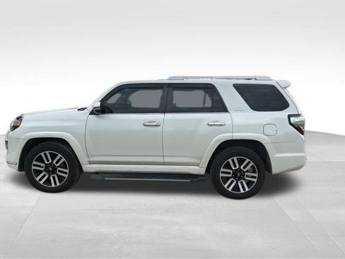 Used 2021 Toyota 4Runner Limited AWD/4WD image 6