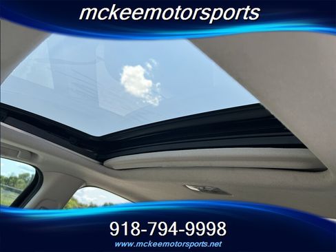 Used 2017 Honda HR-V EX image 10