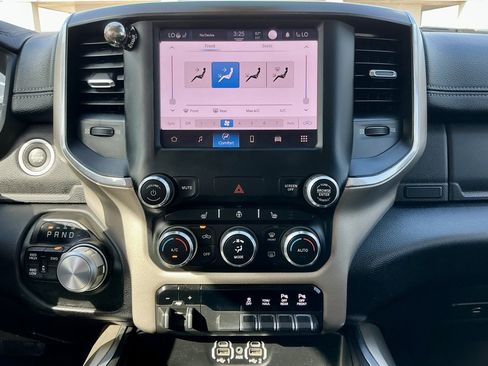 Used 2022 RAM 2500 Laramie w/ Chrome Appearance Group image 35