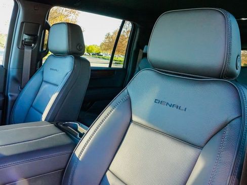 New 2026 GMC Yukon XL Denali image 15