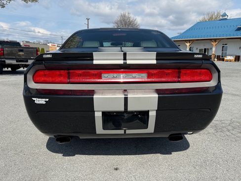 Used 2012 Dodge Challenger R/T Plus RWD image 5