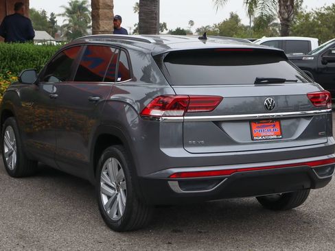 Used 2022 Volkswagen Atlas Cross Sport SE AWD/4WD image 6